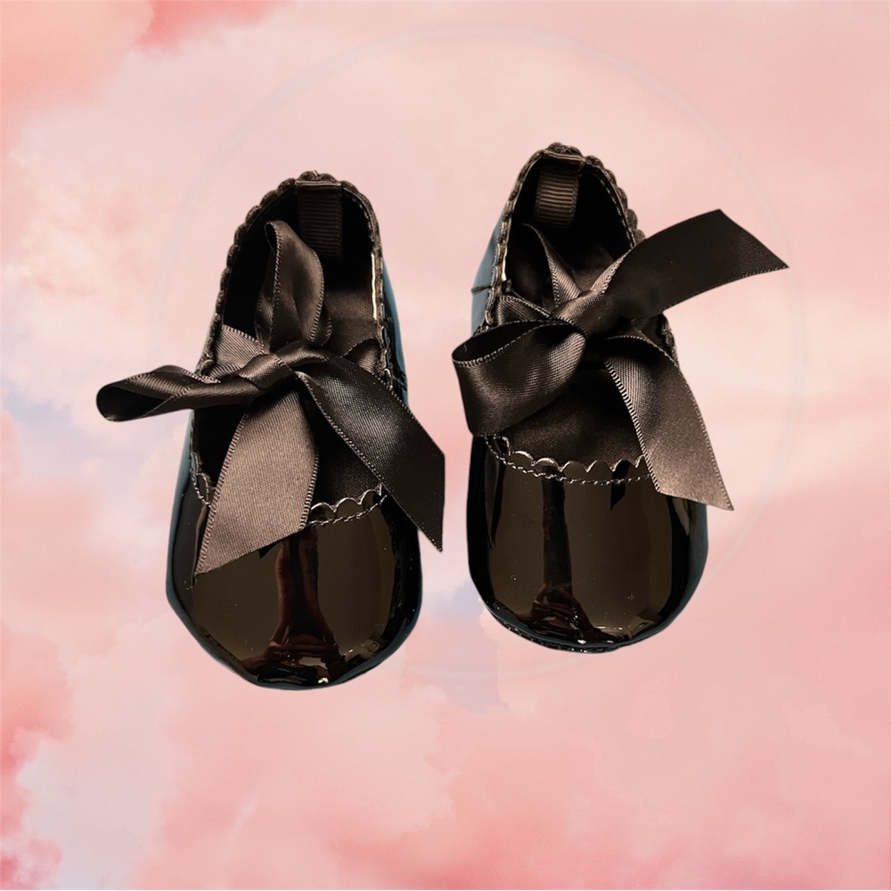 Baby Girl Shiny Black Patent Shoes with Tie Size 2